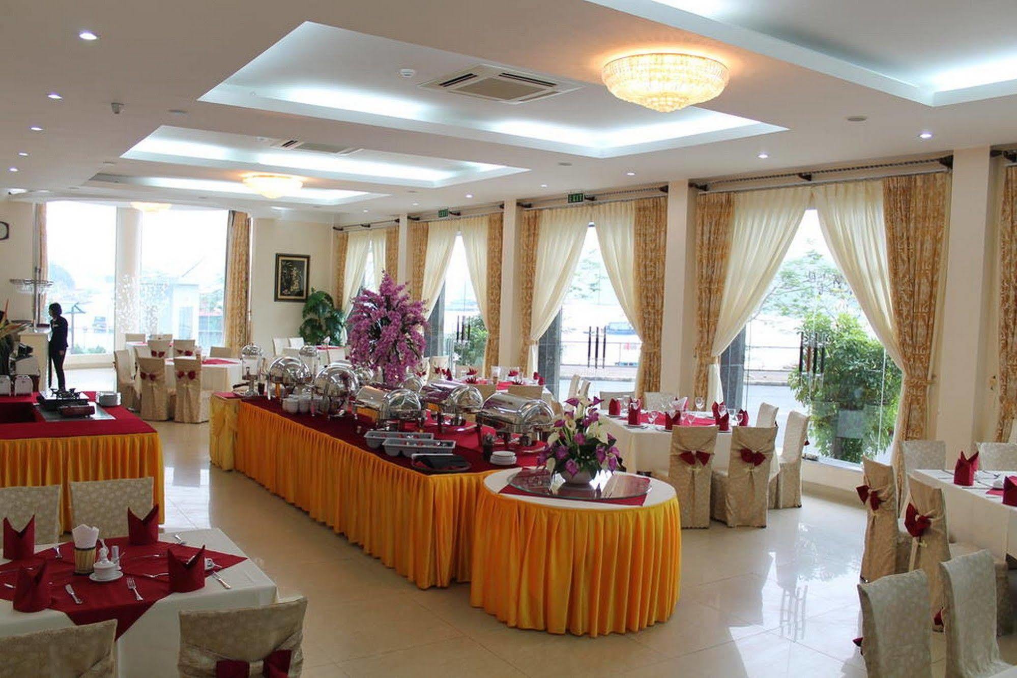 Hung Long Harbour Hotel Cat Ba Dong Khe Sau Exterior foto